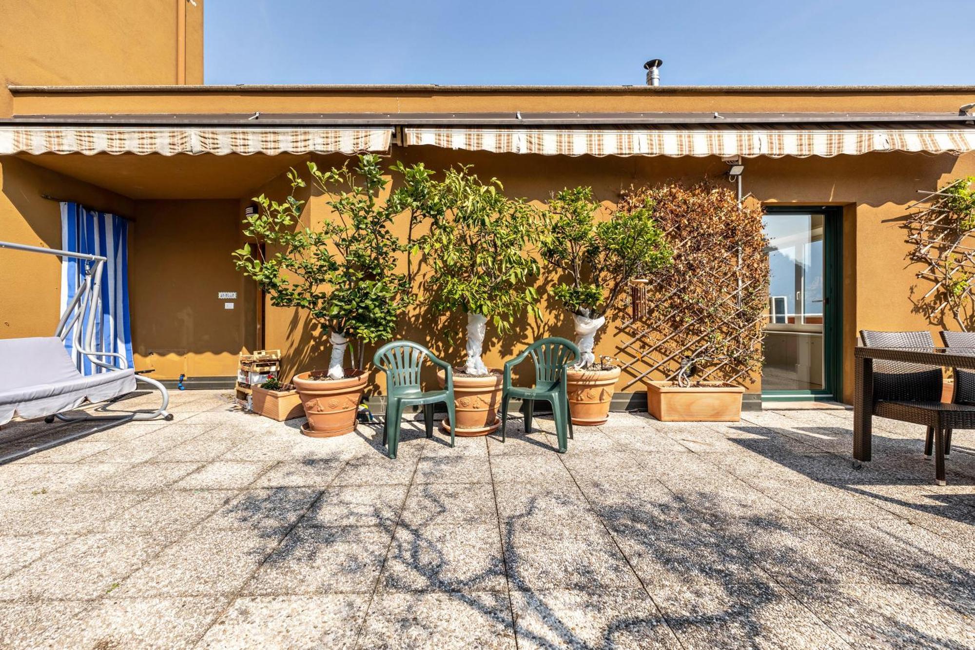 Casa Sara With Swimming Pool Apartment ริวาเดลการ์ดา ภายนอก รูปภาพ
