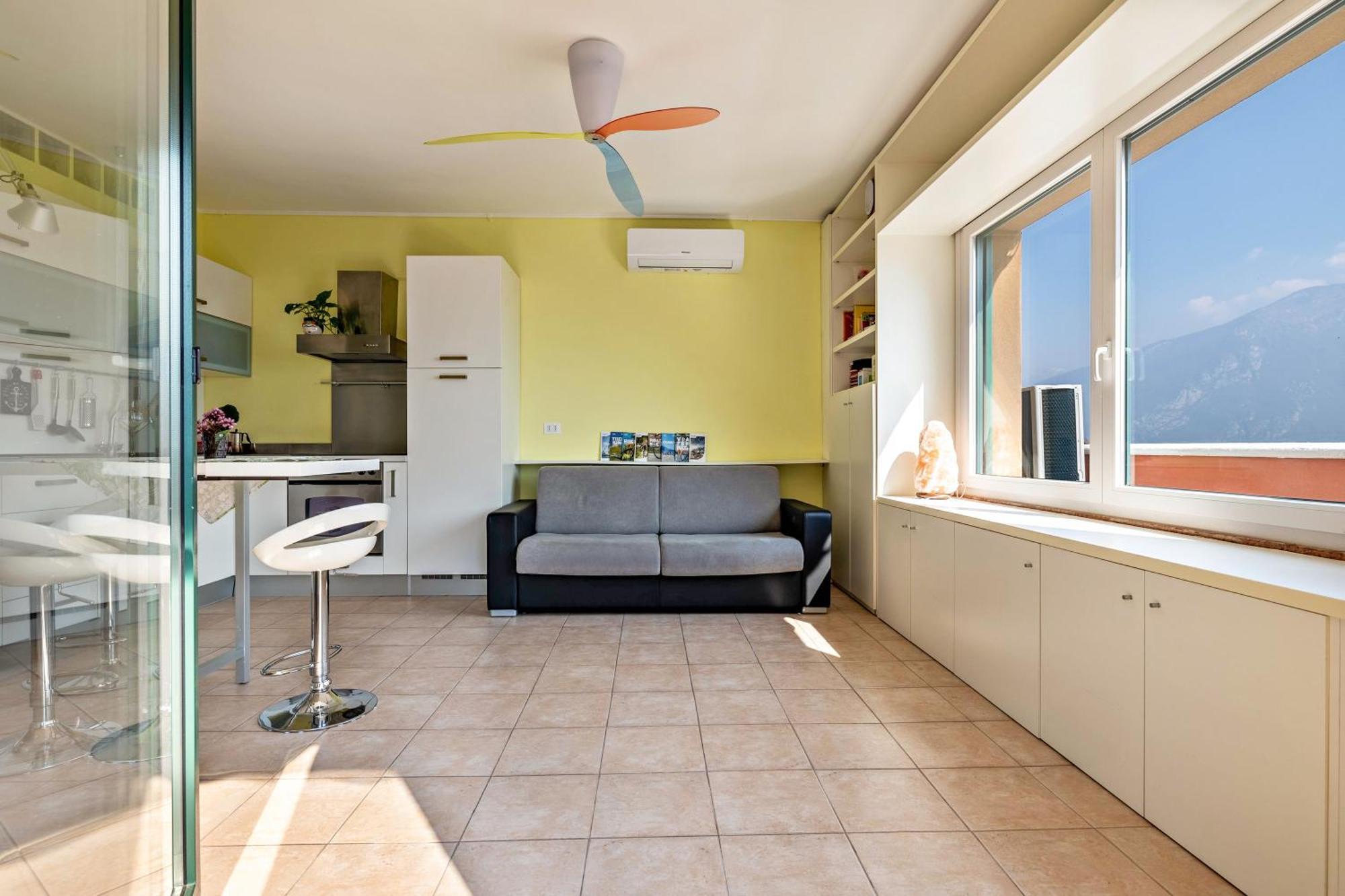 Casa Sara With Swimming Pool Apartment ริวาเดลการ์ดา ภายนอก รูปภาพ